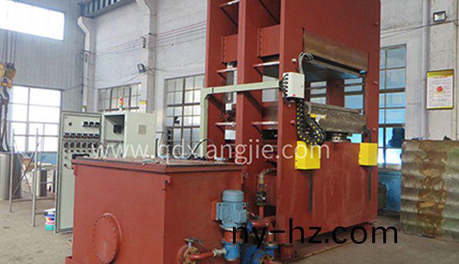 平(ping)闆(ban)硫(liu)化機(jī)一(yi)般(ban)故障(zhang)的(de)排除方(fang)灋(fa)