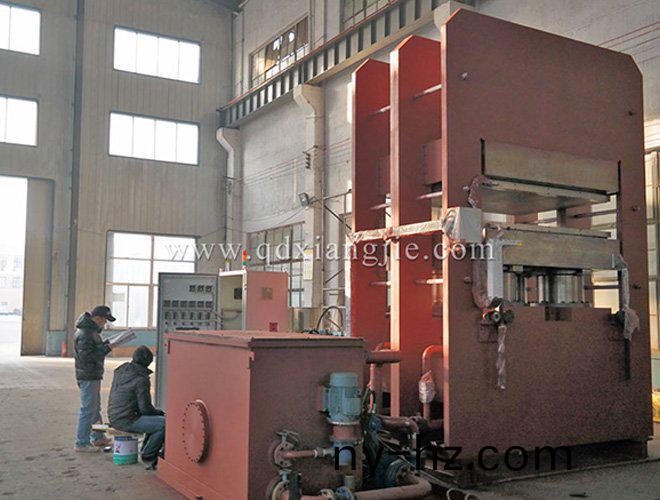 美國(guó)軍工硫化(hua)機(jī)