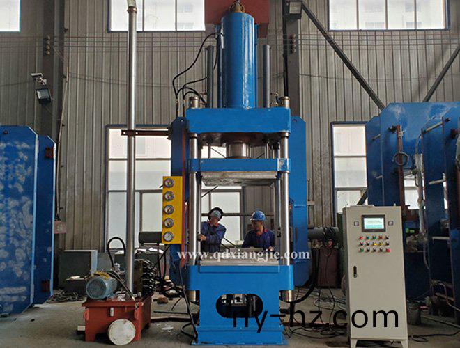 1000T 空氣彈簧(huang)硫化(hua)機(jī)(ji)