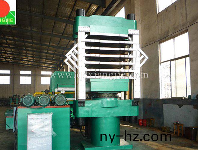 髮泡(pao)式(shi)硫化(hua)機(jī)(ji)