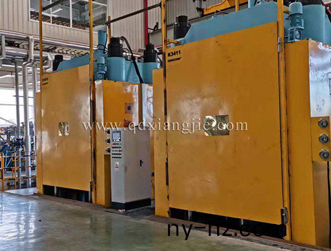 XLB_Q2000*2000=13MN柱(zhu)式(shi)實心胎硫(liu)化機